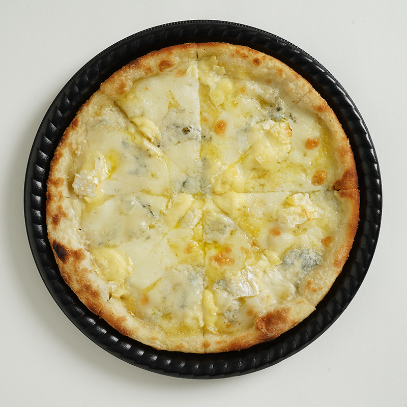 [デパ地下グルメ]の通販情報　イタリアンキッチンボスコ]4種のチーズピザ　ながの東急百貨店ネットショッピング